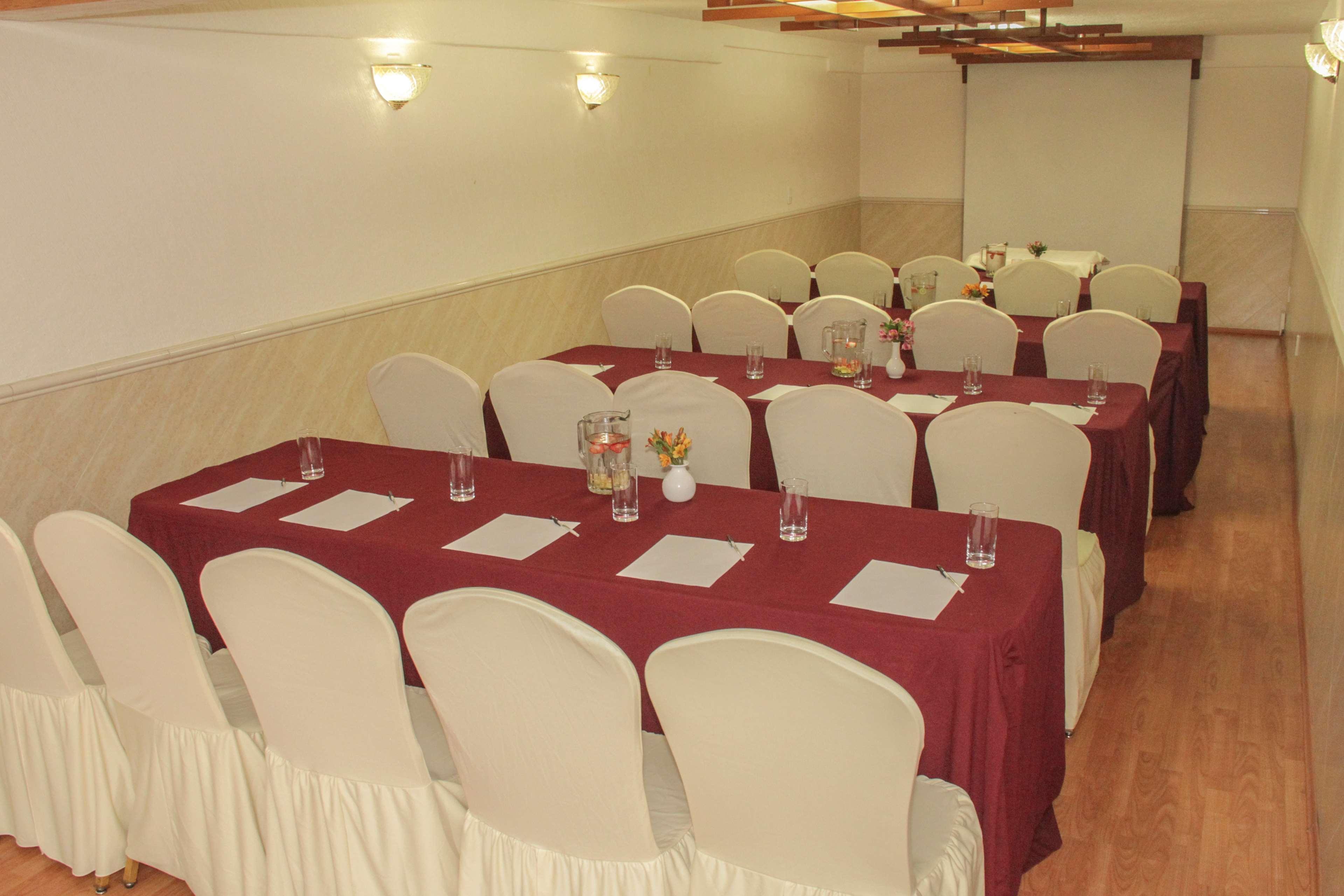 Radisson Hotel & Convention Center טולוקה מראה חיצוני תמונה