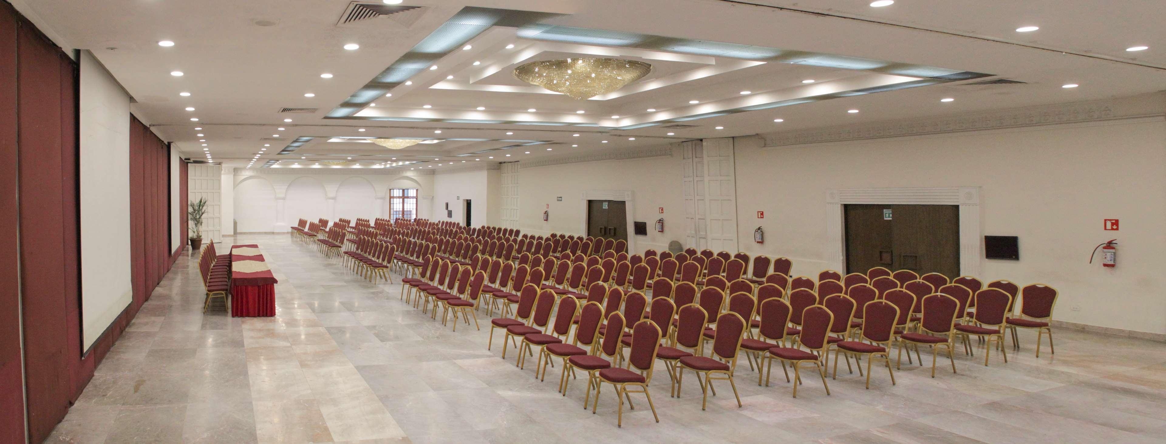 Radisson Hotel & Convention Center טולוקה מראה חיצוני תמונה