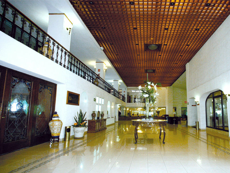 Radisson Hotel & Convention Center טולוקה מראה חיצוני תמונה