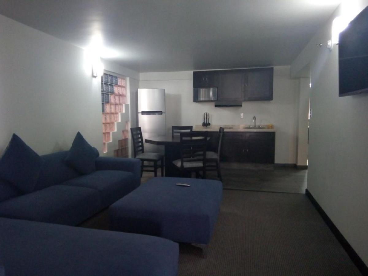 Radisson Hotel & Convention Center טולוקה מראה חיצוני תמונה